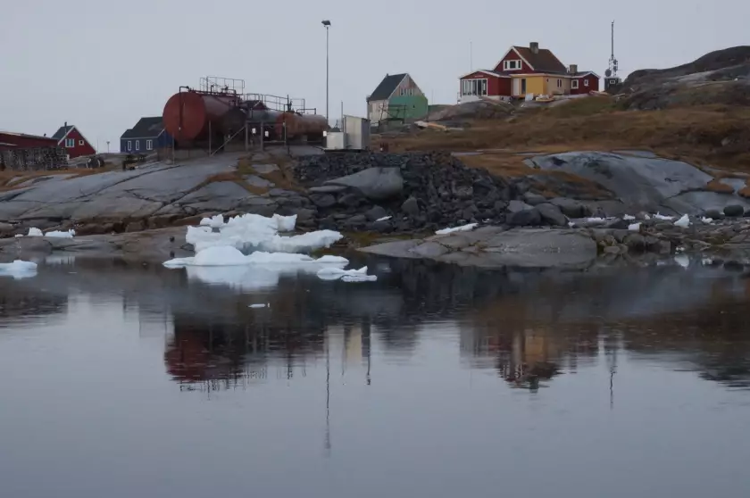 Claire Astigarraga - artiste plasticienne, sérigraphe, dessinatrice et navigatrice.