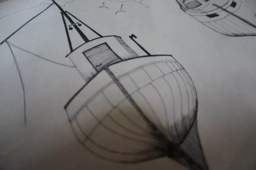 Claire Astigarraga - artiste plasticienne, sérigraphe, dessinatrice et navigatrice.