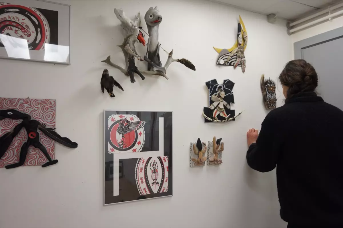 Claire Astigarraga - artiste plasticienne, sérigraphe, dessinatrice et navigatrice.